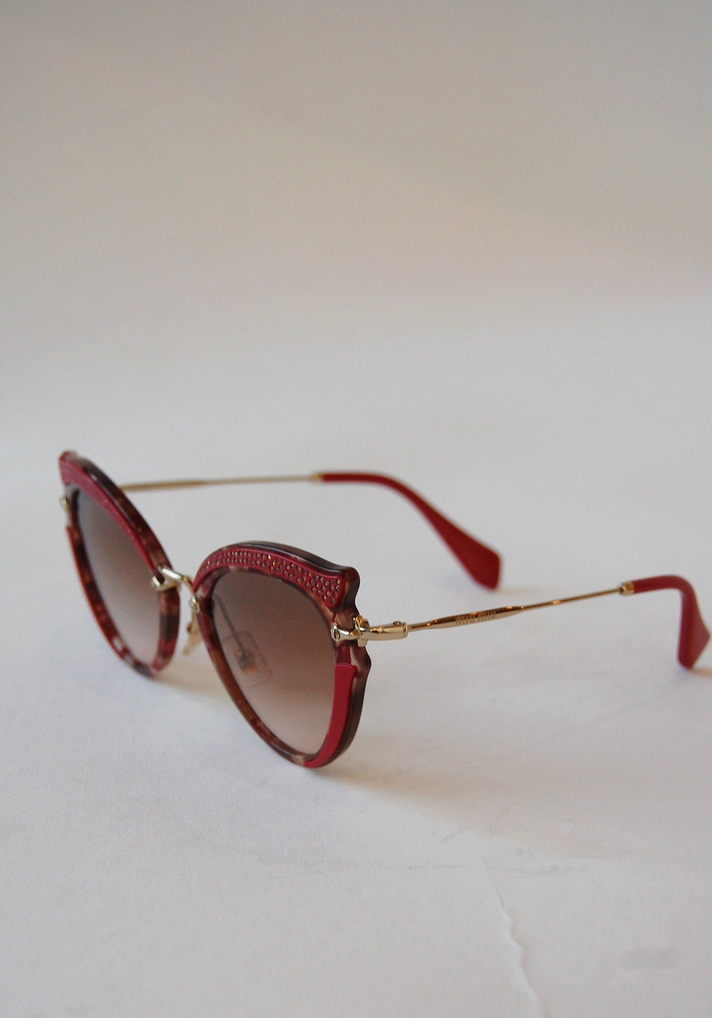 Miu miu discount red sparkle sunglasses